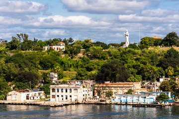 Blick auf el cristo de la Habana in Kuba