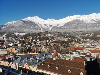Fototapeta premium Innsbruck bei Traumwetter im Winter