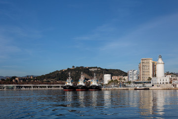 Fototapeta premium Ciudad de Málaga desde el puerto