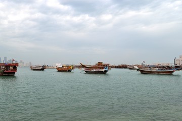 Obraz premium Traditional Arab boats in the Harbor