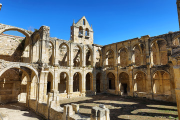 Fototapeta premium Ruins of an ancient abandoned monastery in Santa Maria de rioseco, Spain