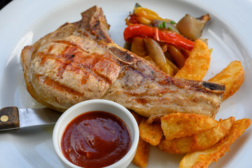 豚・ポーク・チョップ・ステーキ・ポテト