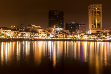 Fototapeta na wymiar Singapore skyline with waterfront