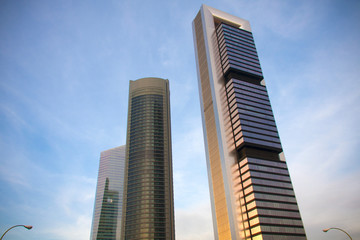 Fototapeta na wymiar Rascacielos de Madrid al atardecer