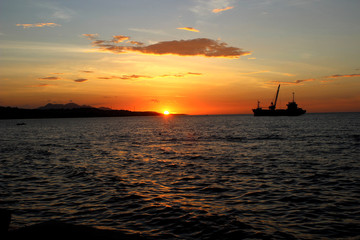 Fototapeta na wymiar Sunset at the Karimun Anak Island
