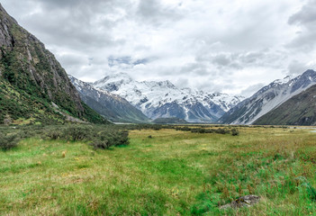 Fototapeta na wymiar Tasman Glacier Track at Aoraki, Mount Cook, New Zealand, South Island, NZ