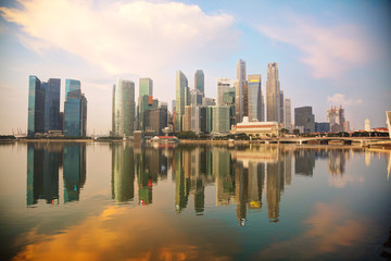 Fototapeta na wymiar Singapore financial district in the morning