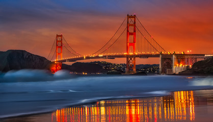 Golden Gate Bridge and baker beach - obrazy, fototapety, plakaty