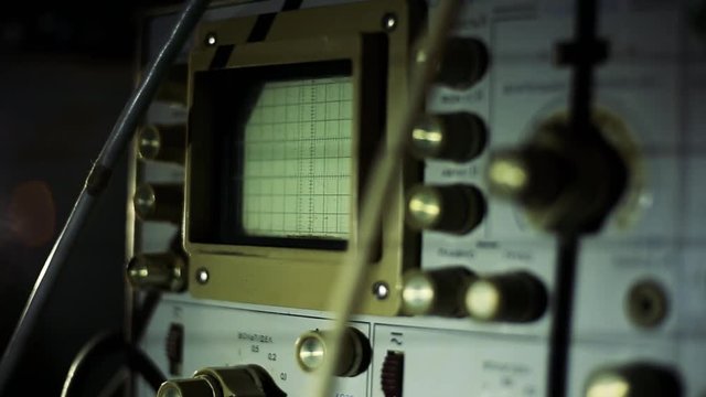 Retro electronic device for measuring electromagnetic waves. Polygraph of the 19-20th century.