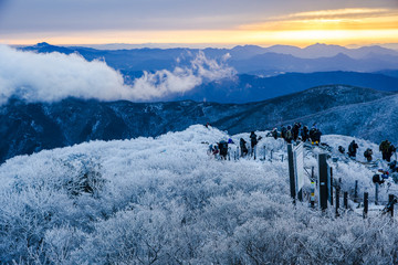 2019-sunrise in Deokyusan