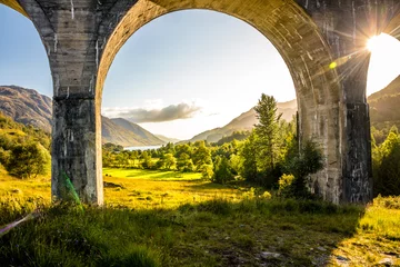 Verduisterende gordijnen Glenfinnanviaduct Venster naar Schotland