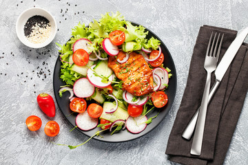 Chicken and fresh vegetable salad