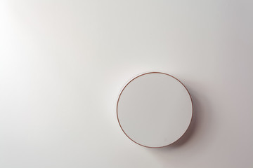  plafonnier rond design translucide 