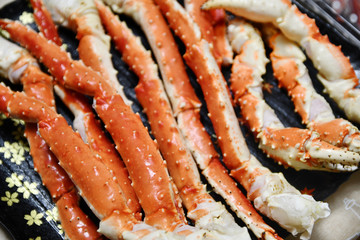 茹でたタラバガニの足