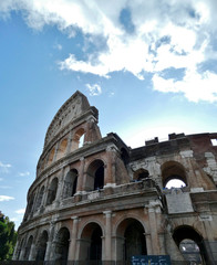 Coliseo o Anfiteatro Flavio,Imperio romano, siglo I y ubicado en Roma