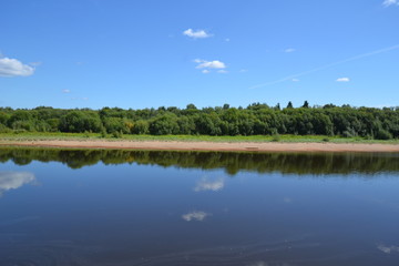 Obraz na płótnie Canvas summer reflection: Colva River in Cherdyn