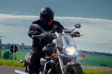 Fototapeta na wymiar motociclista