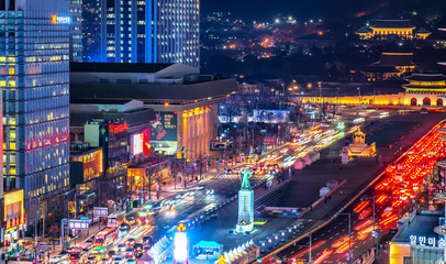 Fototapeta na wymiar Night view of gwanghwamun plaza in Seoul south Korea 