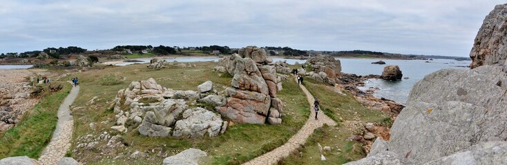 Le site du Gouffre à Plougrescant en Bretagne