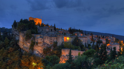 Fototapeta premium Vaison-la-Romaine : haute ville - cité médiévale