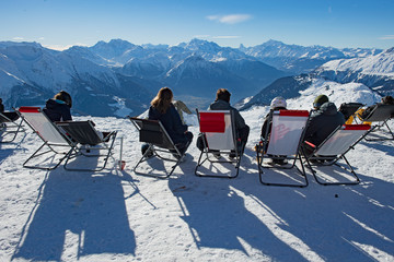 Entspannen im Winter auf dem Bettmerhorn, Goms, Wallis, Schweiz