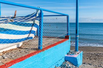 Barche e canoe in secca per l'inverno