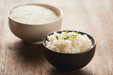 cooked jasmine rice and raw organic rice