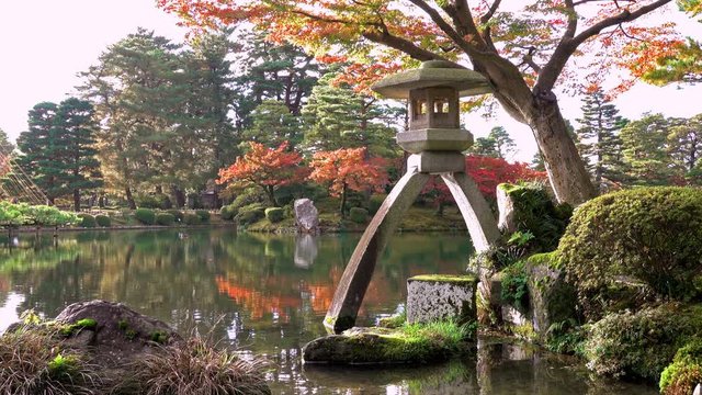 Kenrokuen garden during momiji season, Kanazawa city, Ishikawa prefecture, Japan