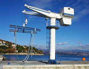 Small crane for boat, gantry crane travel lift