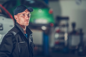 Obraz premium Car Mechanic Portrait