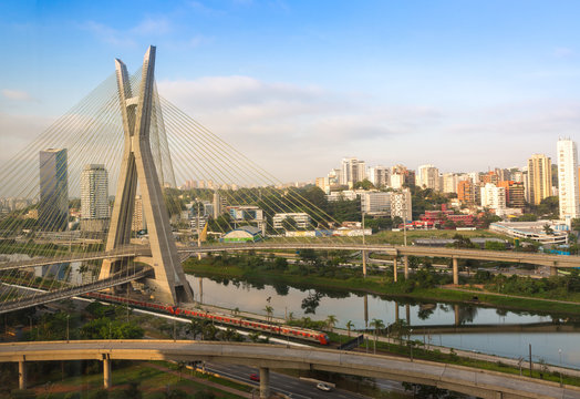 The Octavio Frias de Oliveira bridg, ponte estaiada.