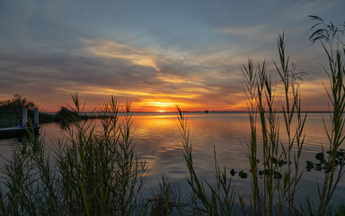 Fototapeta na wymiar Sunset over Lake Washington