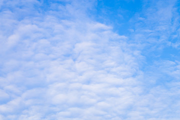 Naklejka na ściany i meble sky with clouds moving with the wind