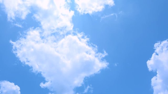 青空と雲（8月）