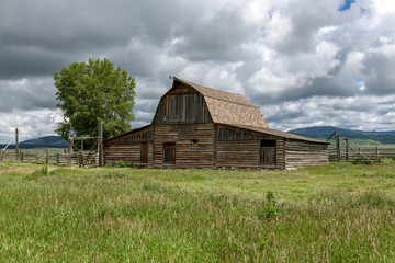 Obraz premium Historic Moulton Barn in Grand Teton National Park, Wyoming, USA