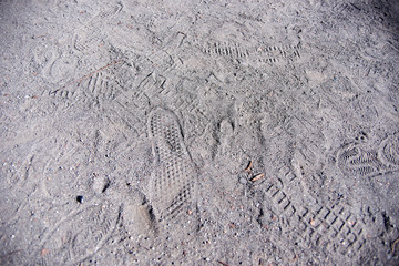 砂と足跡