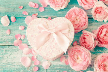 pink roses on wooden background, valentines day