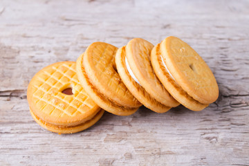 cookies with cream filling