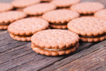 cookies with cream filling