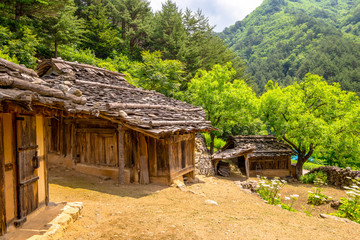 Neowajip and folk art objects in Sin-ri, Samchoek (Old House made of shingle roof of pine)