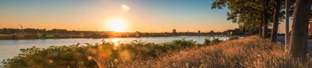 Fototapeta premium Panorama Summer Sundown