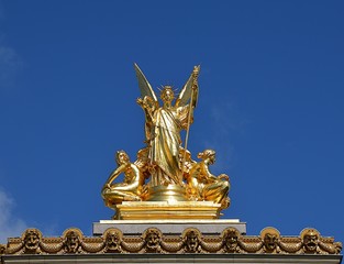 Statue Opera Garnier