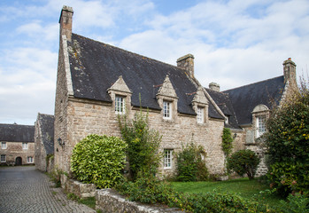 Fototapeta na wymiar Vieille maison restaurée à Locronan (Finistère)