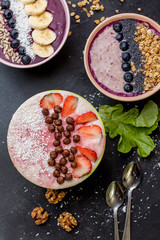 a workshop of making fresh smoothie. master class of preparing fresh drink