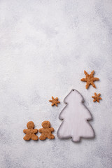Winter Christmas composition with gingerbread cookies