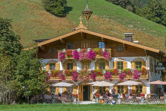 Traditioneller Gasthof in Hochfilzen  in Tirol
