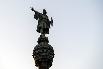 monumento a colón de barcelona