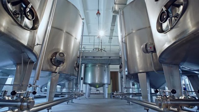 Stainless steel vats for wine