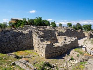 Fototapeta na wymiar Ruins of ancient Troia city, Canakkale (Dardanelles) / Turkey