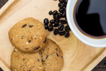 chocolate cashew nut Cookie with coffee